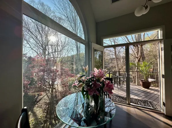 519 Delburg St, Davidson, NC 28036