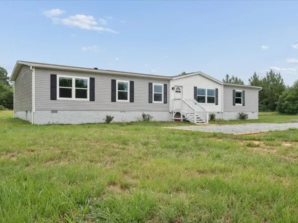 1180 Coles Ferry Rd, Nathalie, VA 24577