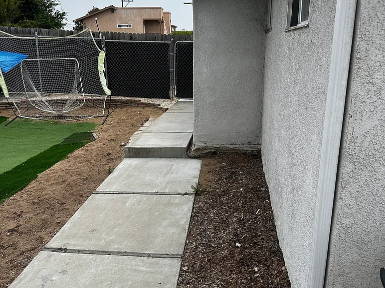 428 Newport Ave — Photo 9
