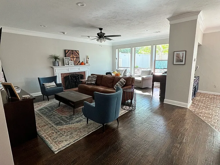 2385 Dundee Dr — Photo 13
