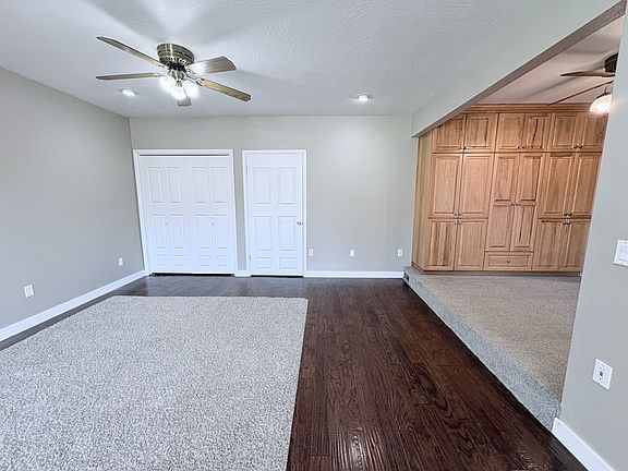 4th image of 134 W Quincy Ave