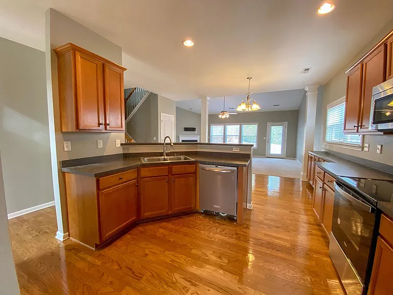 109 Paqcolet Dr — Photo 11