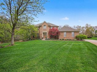 5559 Creekview Dr, Ann Arbor, MI 48108