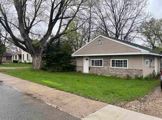 267 E Oak St, Harrison, MI