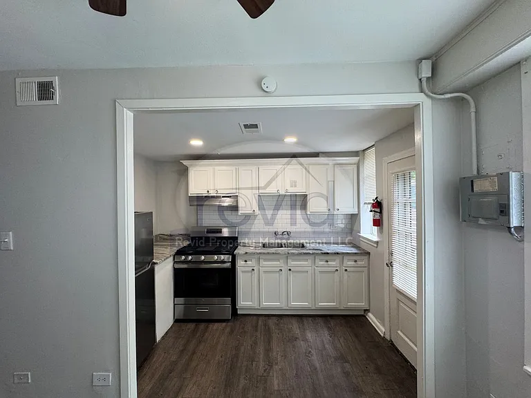 Goodbar Townhomes — Photo 14