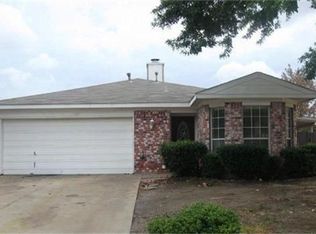 1001 Grand Central Pkwy, Saginaw, TX 76131