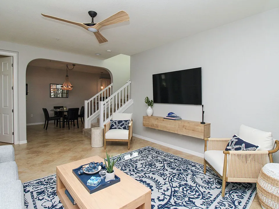 9025 Alturas St #3102