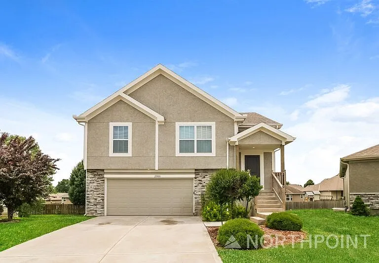 21808 Massa Cir — Photo 1