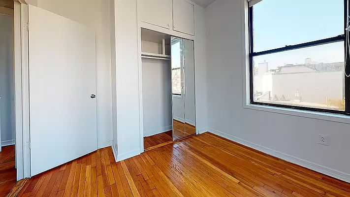 Rented by Bond New York | media 15