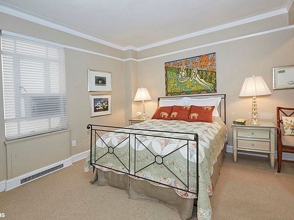 3rd image of 25 Central Park W APT 10H