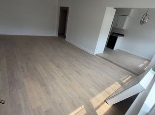 (Undisclosed Address), Whitestone, NY 11357
