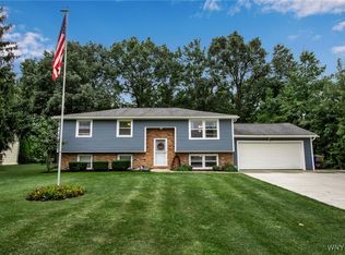 866 Swann Rd, Youngstown, NY 14174