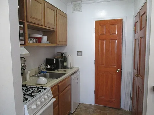 Rented by Realty Collective | media 7