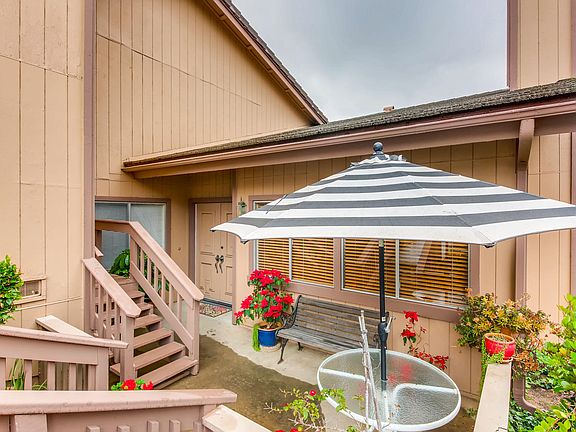 2nd image of 335 Windyridge Gln