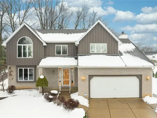 50 Insbrook Ct, East Amherst, NY 14051