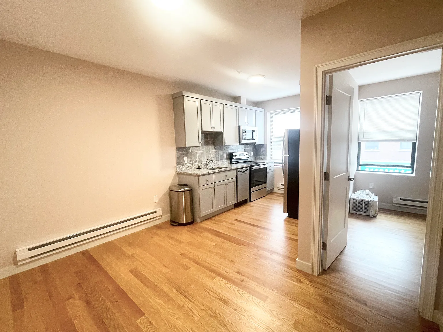 1 bed, $2,550 — Photo 2