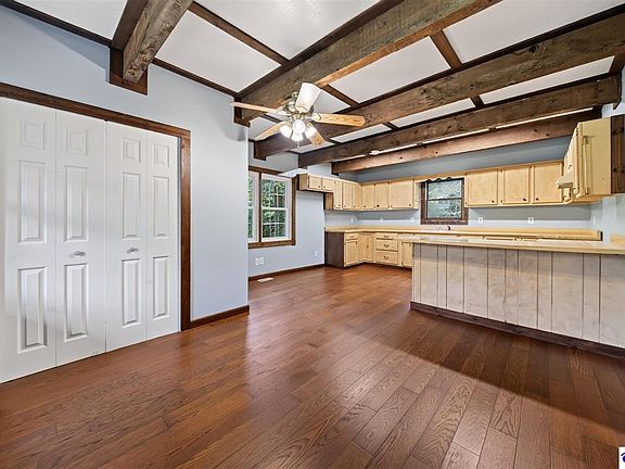5th image of 4024 Salt River Rd