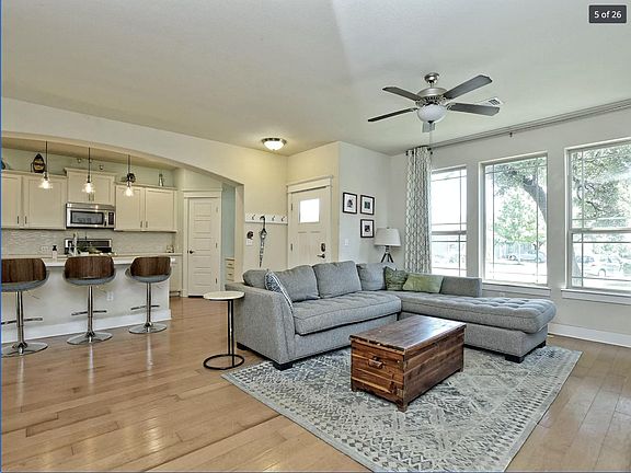 4th image of 11008 Railway Ln