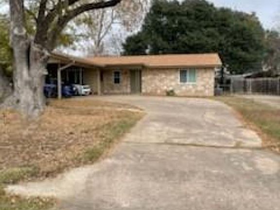 2nd image of 7402 Southgate Ln #A