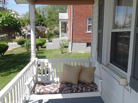 5th image of 422 Warren Ave