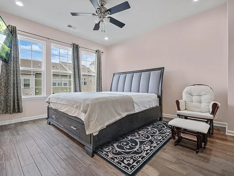 106 Truman Dr — Photo 25