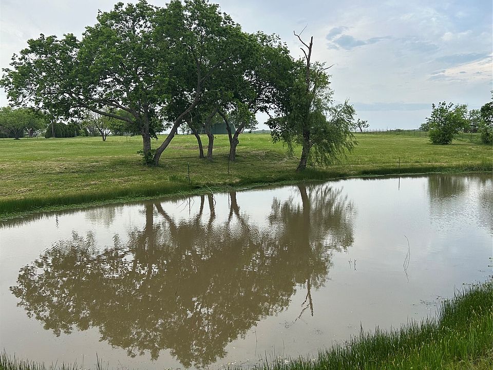 2nd image of 1563 Chinn Rd