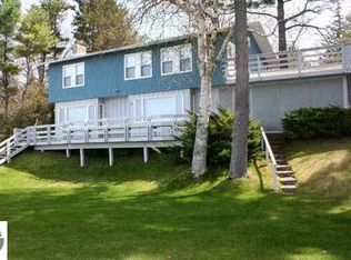 504 S West St, Leland, MI 49654