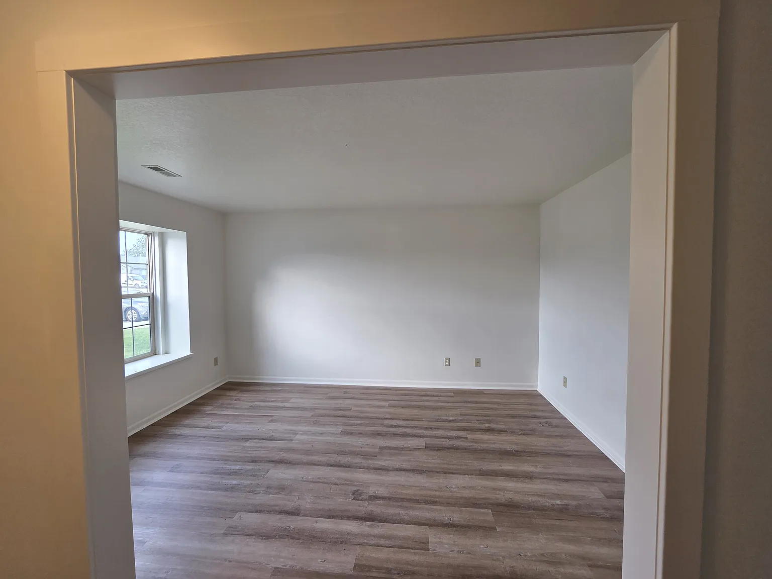 3 bed, 2.5 bath, 1520 sqft, $1,995 — Photo 4