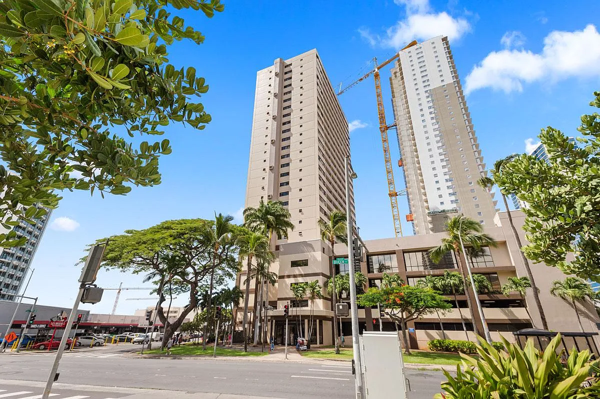 POHULANI SENIOR LIVING APARTMENTS — Photo 3