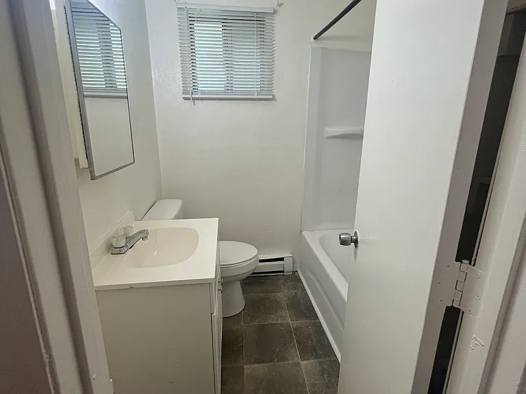 1416 Moorman Ave NW #D — Photo 8