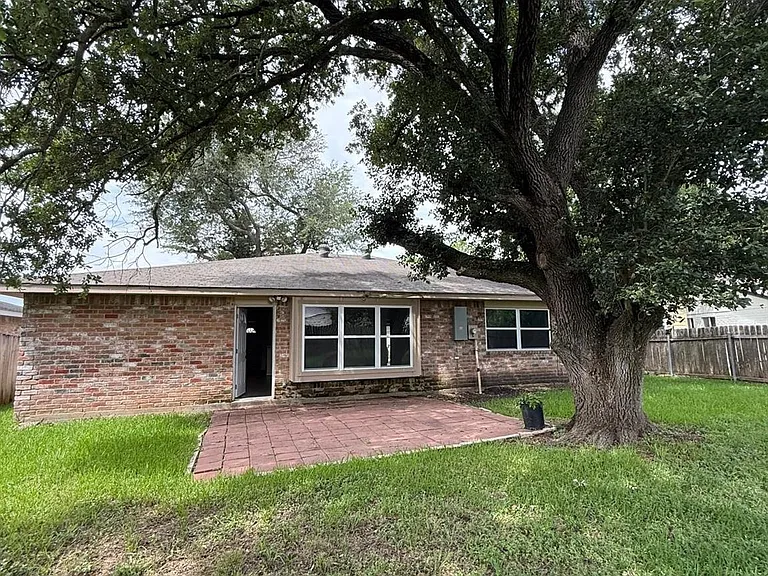 10123 Kent Towne Ln — Photo 7