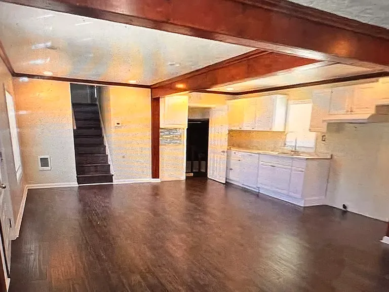 5186 Jaycox Rd — Photo 6