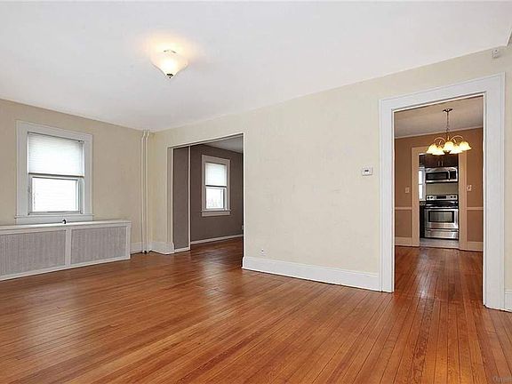 4th image of 2510 Norwood Ave