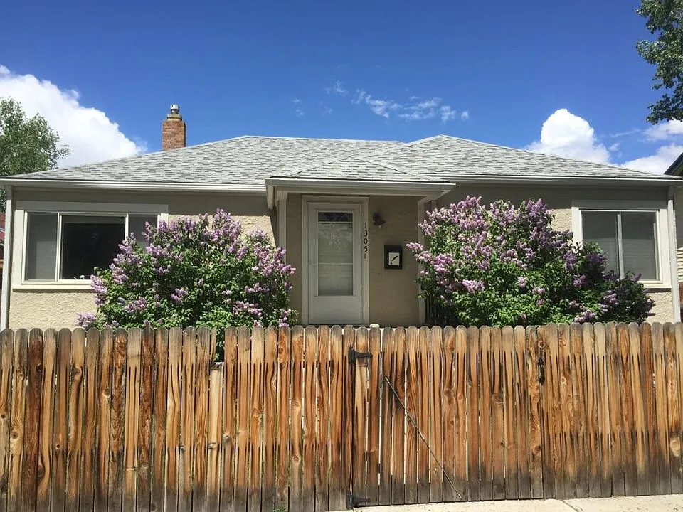 1305 E Kearney St
