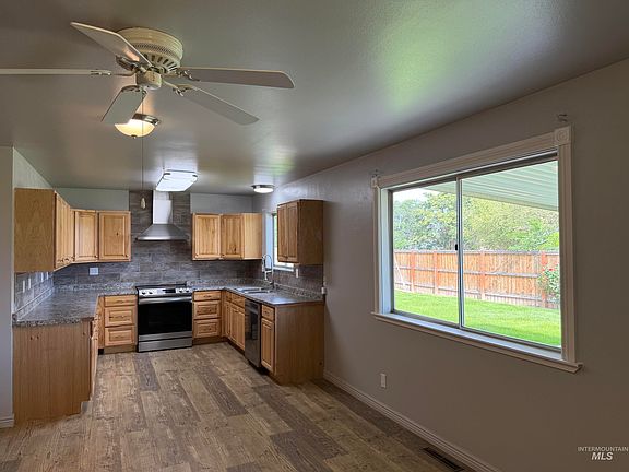 3rd image of 1309 SW 11th Ave
