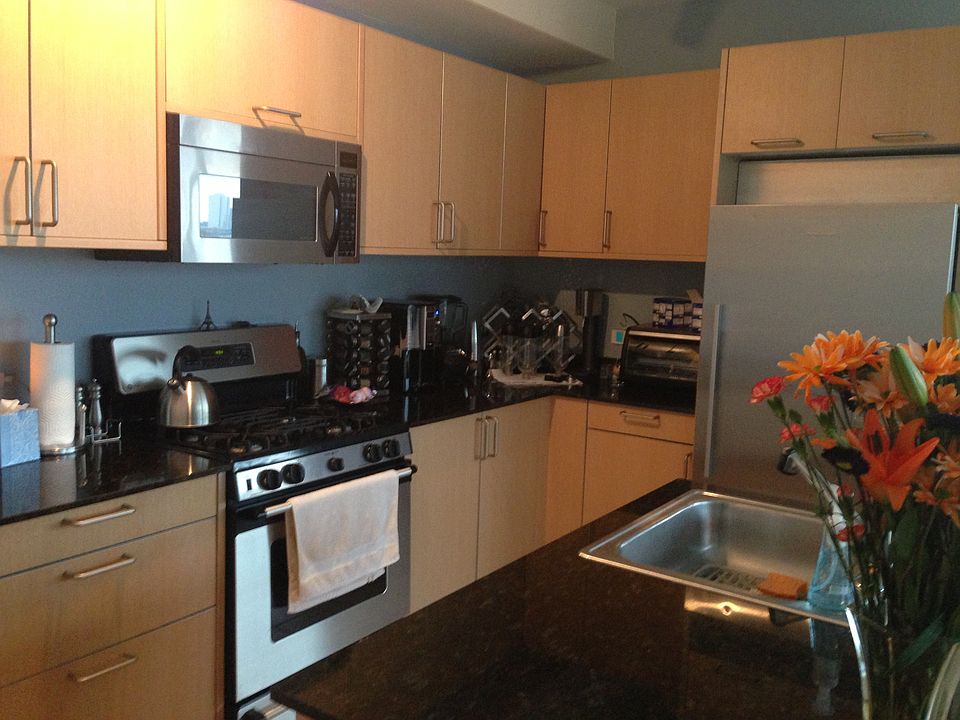1st image of 510 W Erie St #807