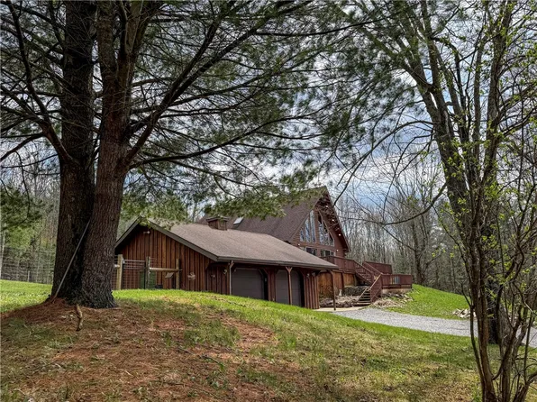 6943 Howard Rd, Friendship, NY 14739