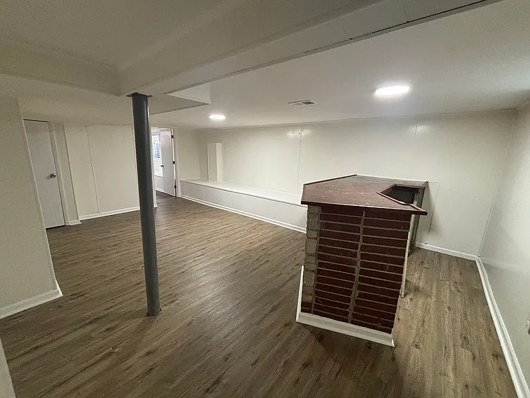 3700 W 21st Ave — Photo 10