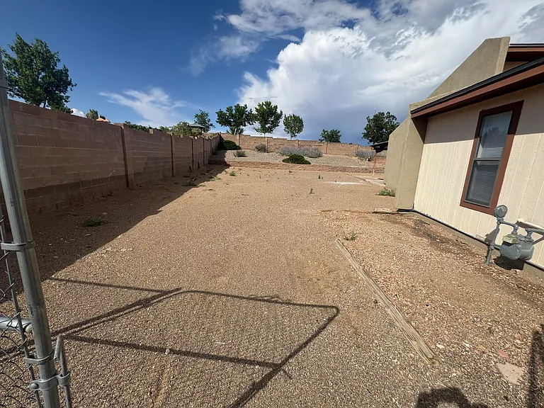 4765 Limestone Dr NE — Photo 32