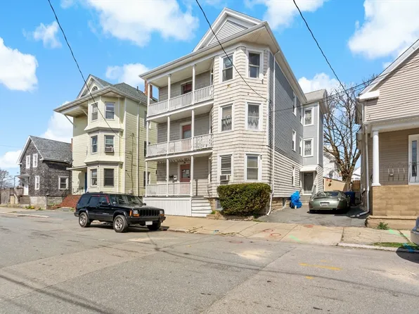 311 Collette St, New Bedford, MA 02746