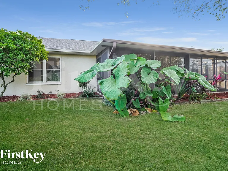 17420 Duquesne Rd — Photo 16