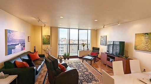3rd image of 50 Longwood Ave APT 1019