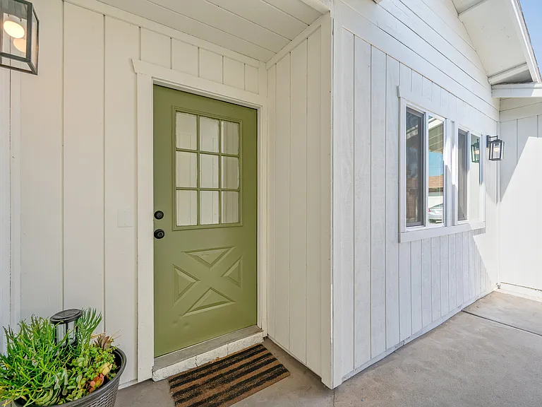 97 Everett St — Photo 13