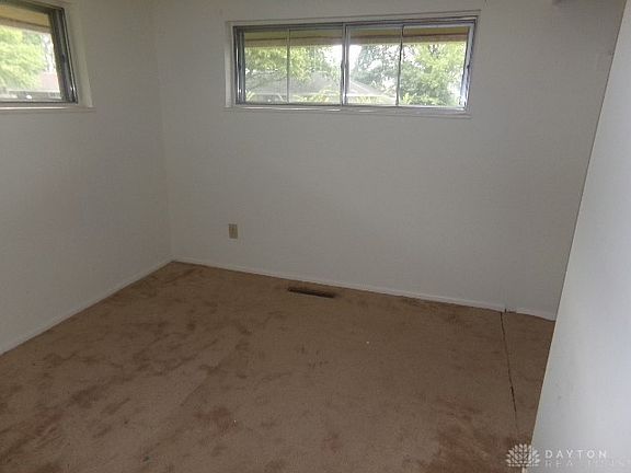5th image of 2210 Mattis Dr