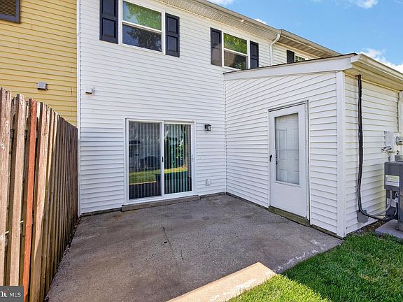 4th image of 179 Reliance Pl