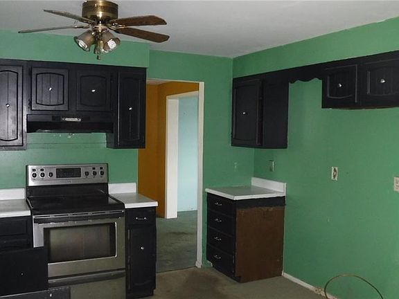 4th image of 52 Highland Ave