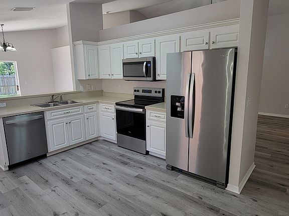 2nd image of 5605 Jacaranda Ave
