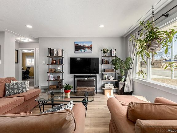 5th image of 1739 Collyer Street
