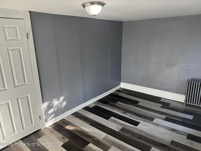 219 N Bromley Ave — Photo 19