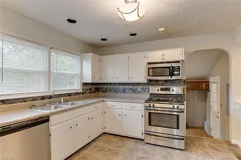 440 Seaboard Ave — Photo 16